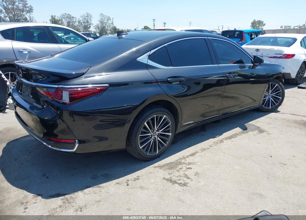 2022 LEXUS ES 300H VIN: 58ADA1C11NU024420
