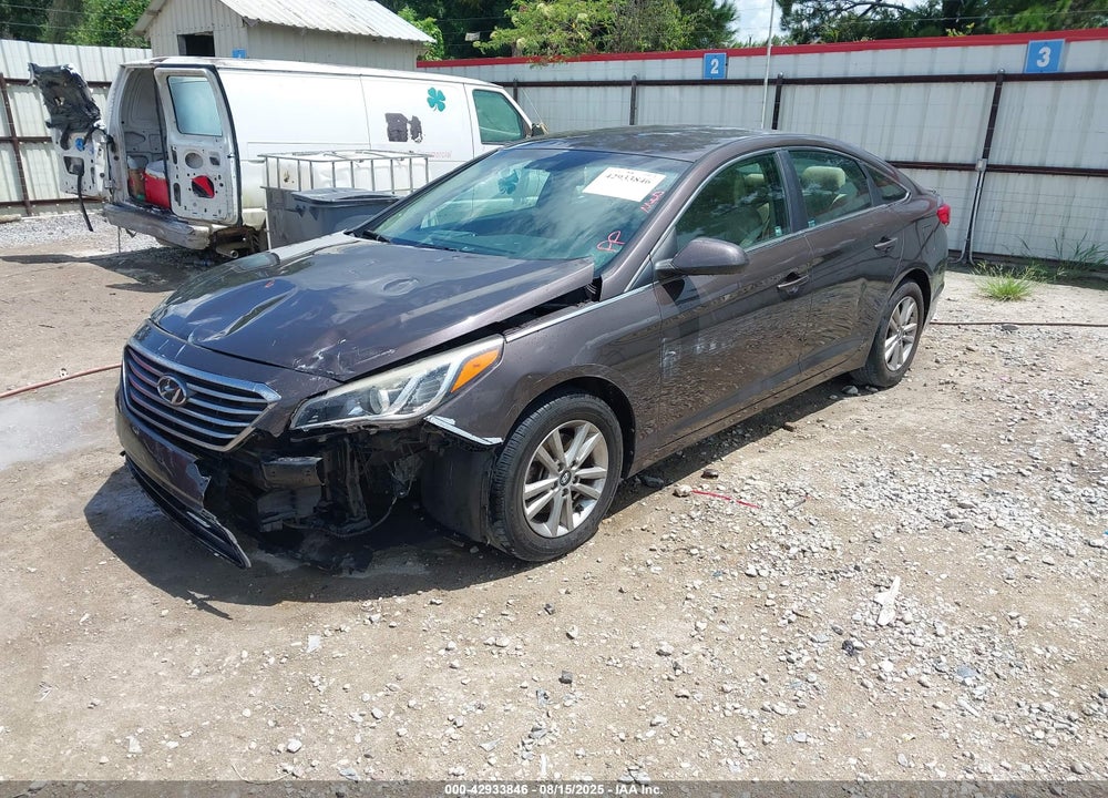 2015 HYUNDAI SONATA VIN: 5NPE24AF1FH168932