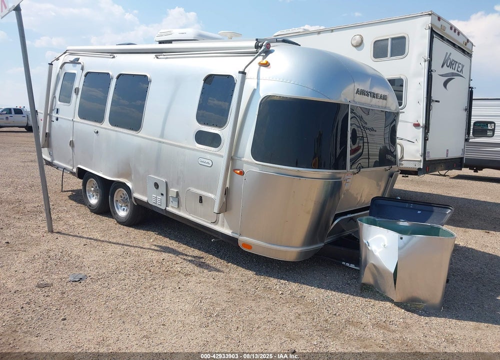 2022 AIRSTREAM HUNTER VIN: 1STKNYG22NJ560685