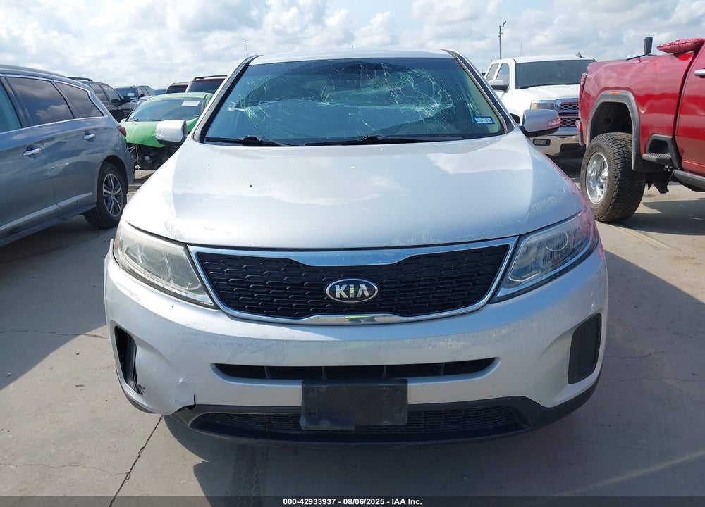 2015 KIA SORENTO VIN: 5XYKT3A62FG595229