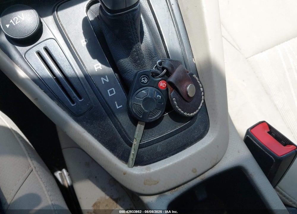 2018 FORD FOCUS VIN: 1FADP3F21JL260985
