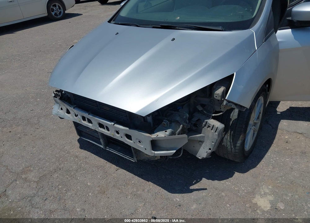 2018 FORD FOCUS VIN: 1FADP3F21JL260985