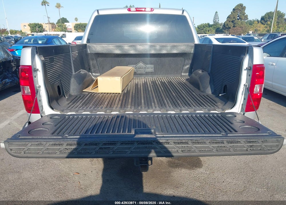 2011 CHEVROLET SILVERADO 1500 VIN: 3GCPKSE33BG376519