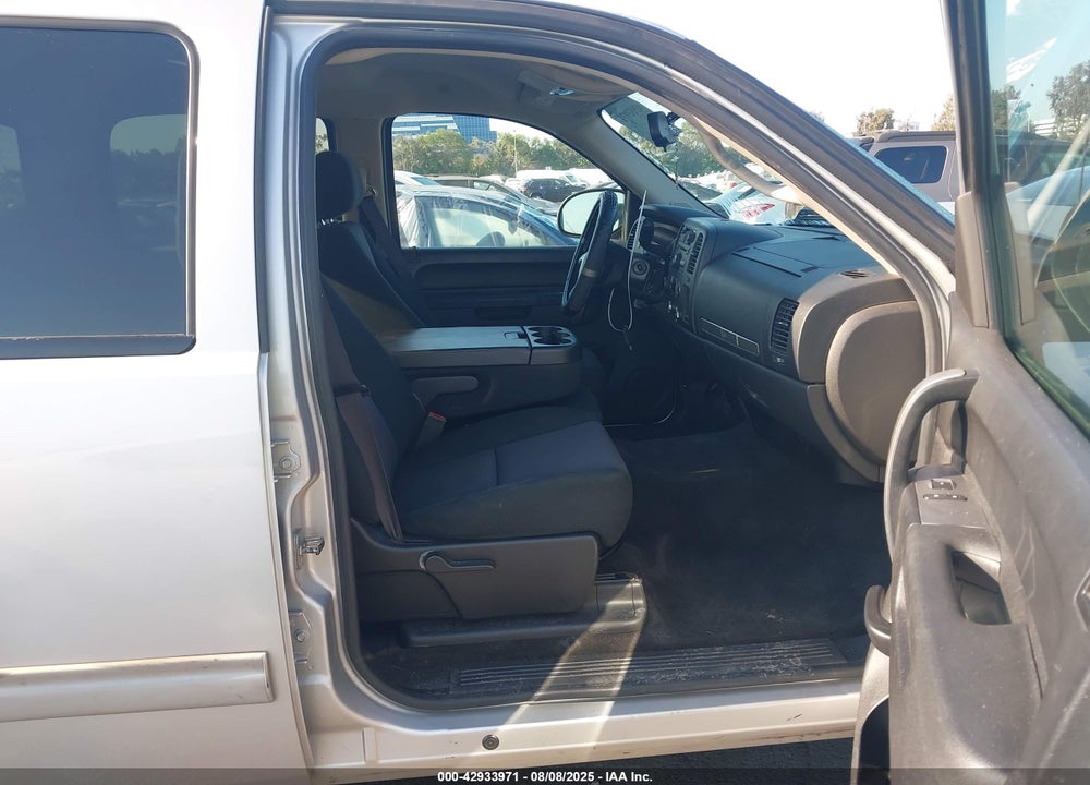 2011 CHEVROLET SILVERADO 1500 VIN: 3GCPKSE33BG376519