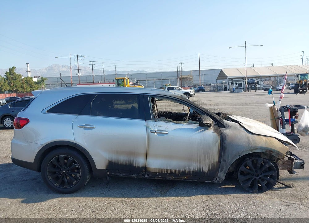 2020 KIA SORENTO VIN: 5XYPH4A53LG703244