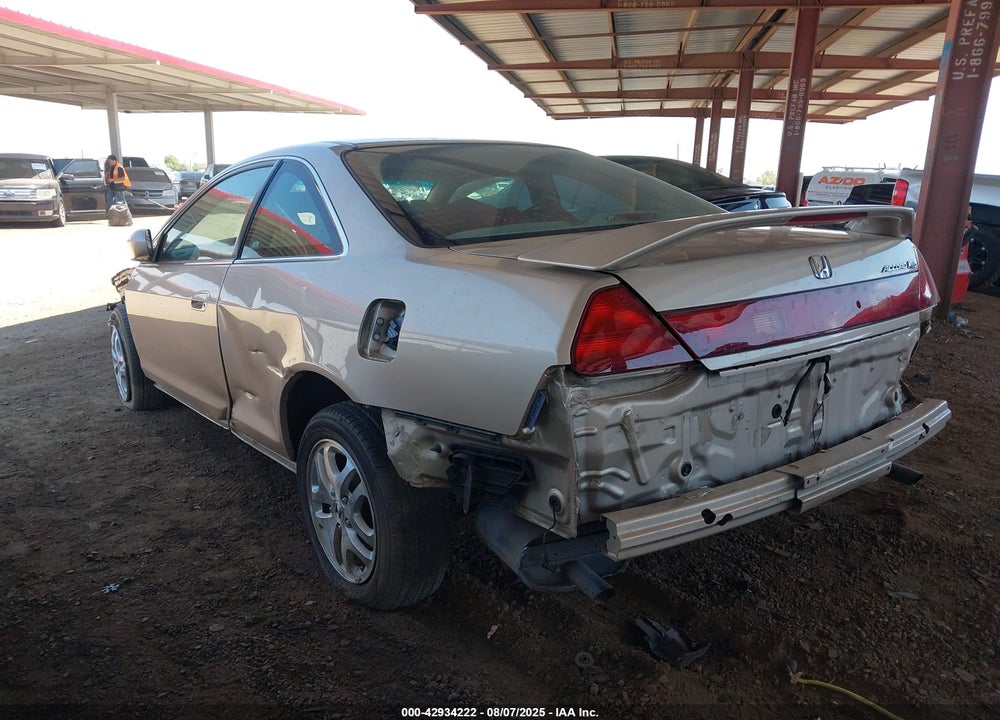 2001 HONDA ACCORD 3.0 EX VIN: 1HGCG22591A018183