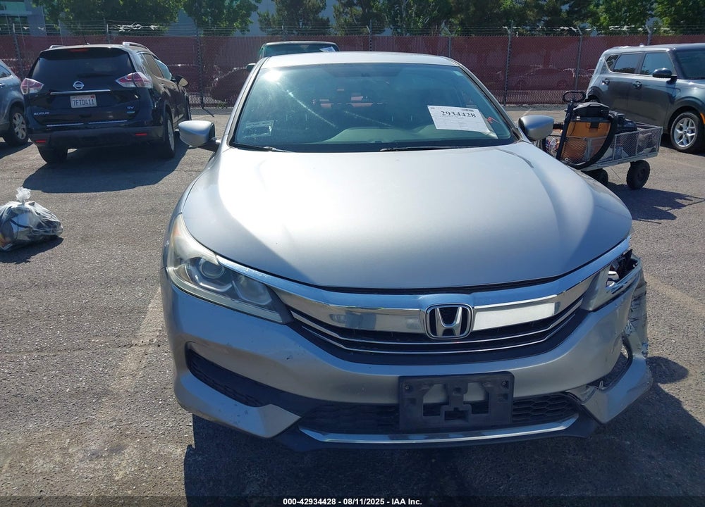 2016 HONDA ACCORD VIN: 1HGCR2F31GA124865