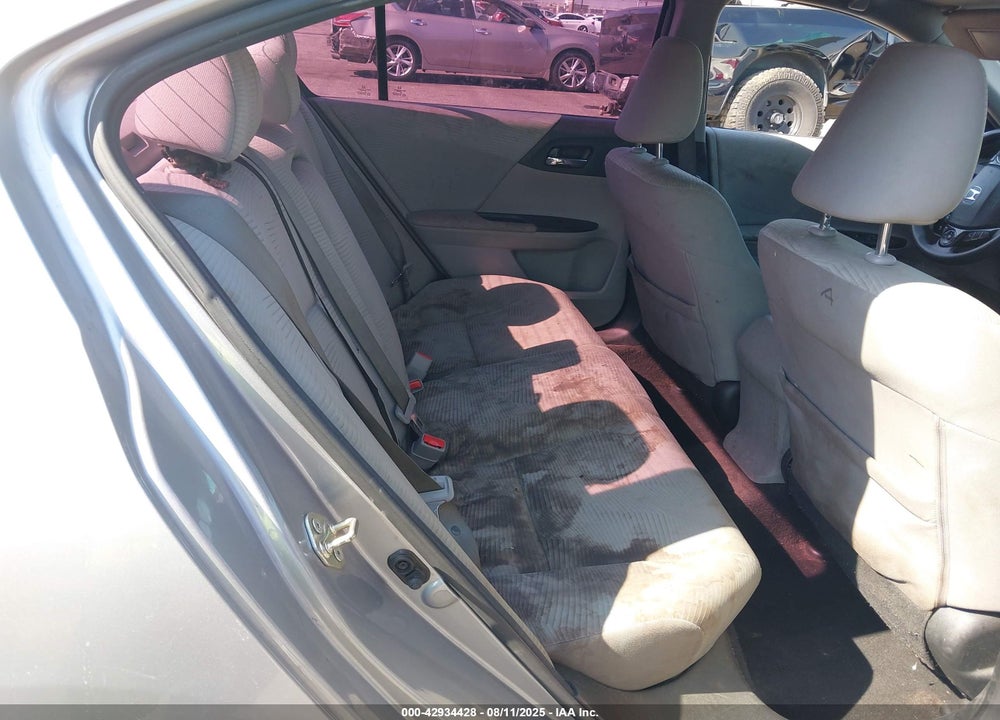 2016 HONDA ACCORD VIN: 1HGCR2F31GA124865