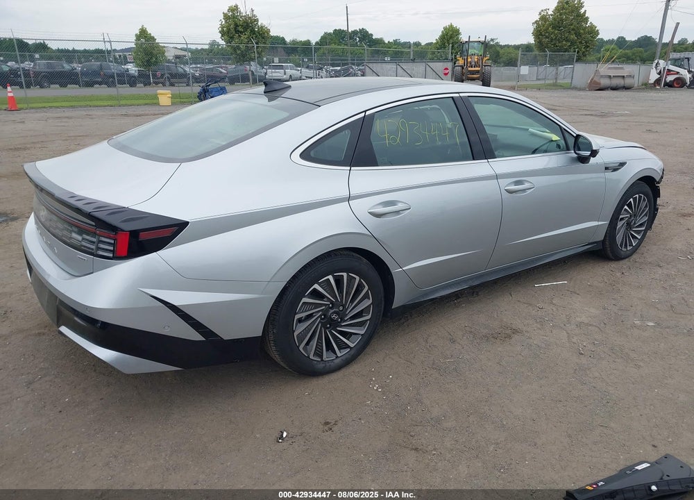 2025 HYUNDAI SONATA HYBRID VIN: KMHL54JJ7SA118133