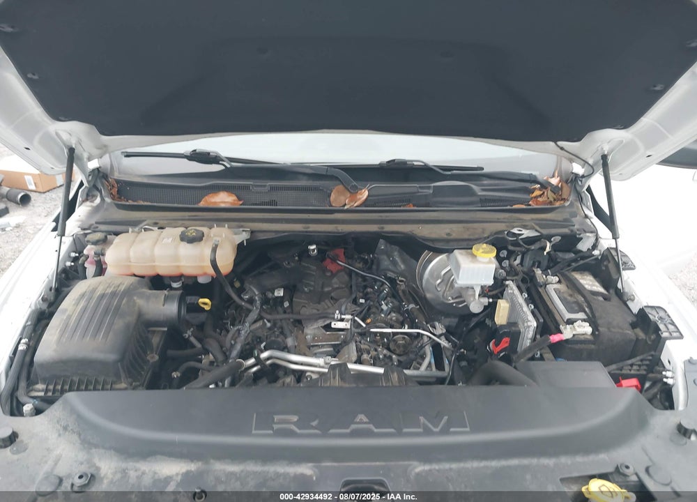 2021 RAM 1500 VIN: 1C6RREFG4MN689457