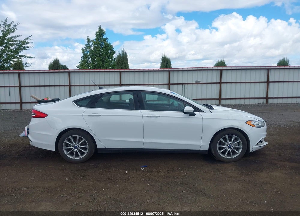 2017 FORD FUSION SE VIN: 3FA6P0H71HR408077
