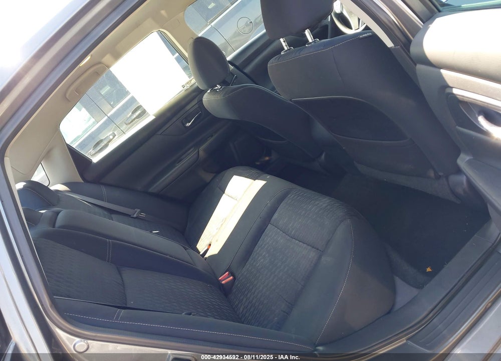 2018 NISSAN ALTIMA VIN: 1N4AL3AP1JC182290