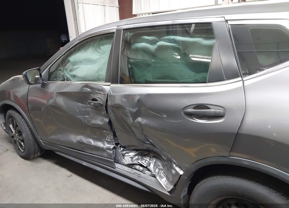 2019 NISSAN ROGUE S VIN: KNMAT2MT1KP519273