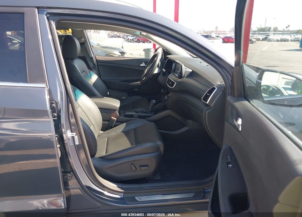 2021 HYUNDAI TUCSON VIN: KM8J33AL0MU343049