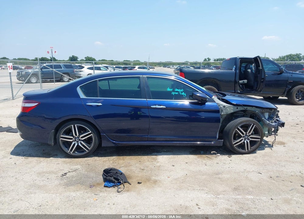 2017 HONDA ACCORD VIN: 1HGCR2F10HA042674