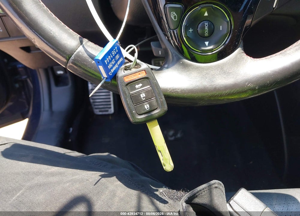 2017 HONDA ACCORD VIN: 1HGCR2F10HA042674