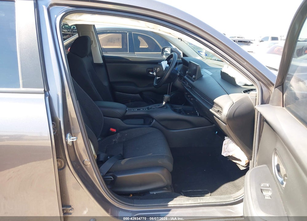 2024 HONDA HR-V 2WD LX VIN: 3CZRZ1H33RM729602