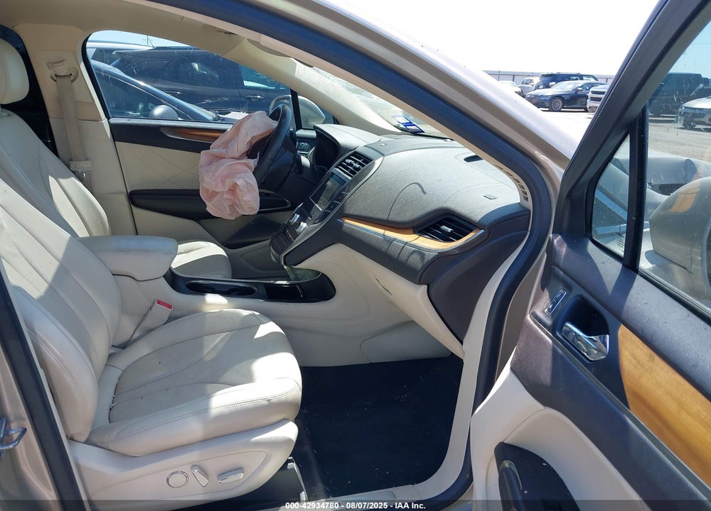 2015 LINCOLN MKC VIN: 5LMCJ1A95FUJ32615
