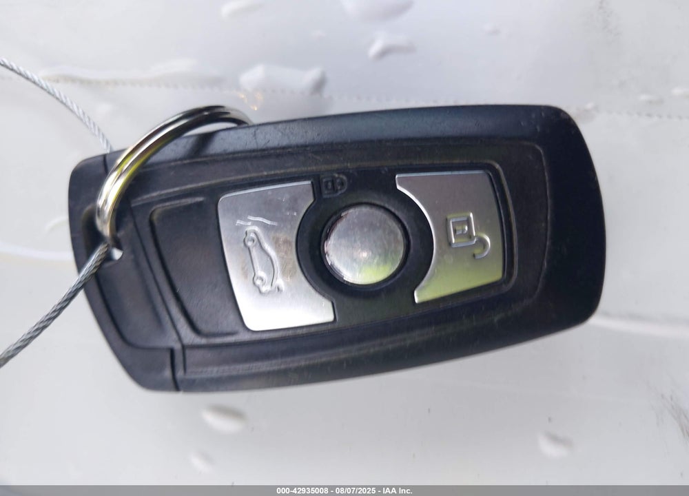 2015 BMW 3 SERIES VIN: WBA3C1C52FP852932