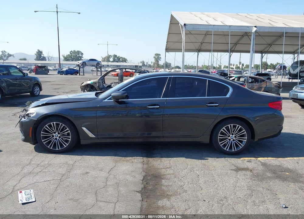 2018 BMW 5 SERIES VIN: WBAJE5C59JWA98521