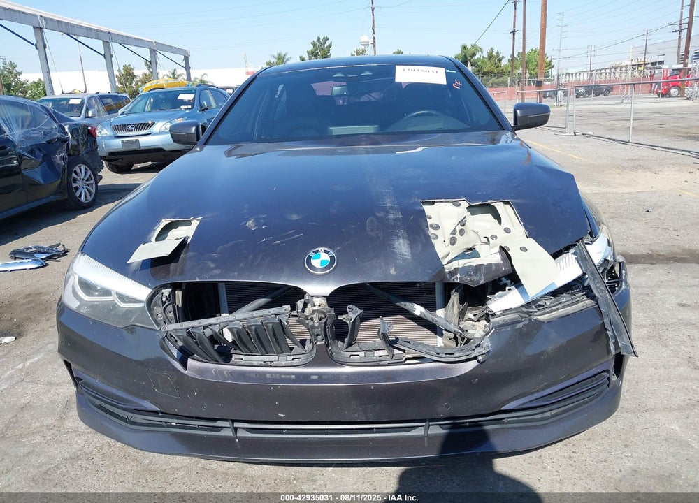 2018 BMW 5 SERIES VIN: WBAJE5C59JWA98521