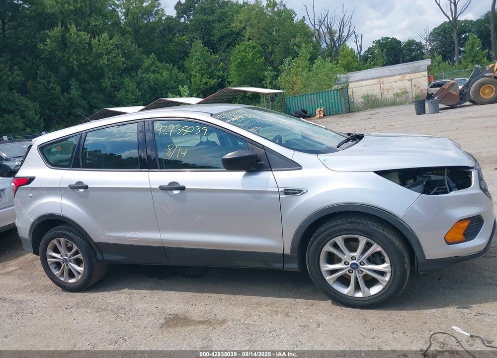 2018 FORD ESCAPE VIN: 1FMCU0F74JUC27901