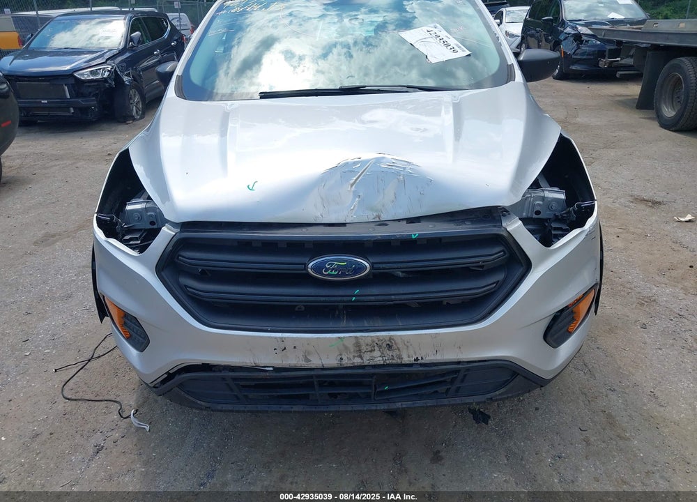 2018 FORD ESCAPE VIN: 1FMCU0F74JUC27901