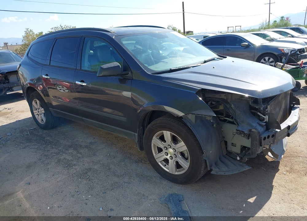 2015 CHEVROLET TRAVERSE LS VIN: 1GNKRFED8FJ249203