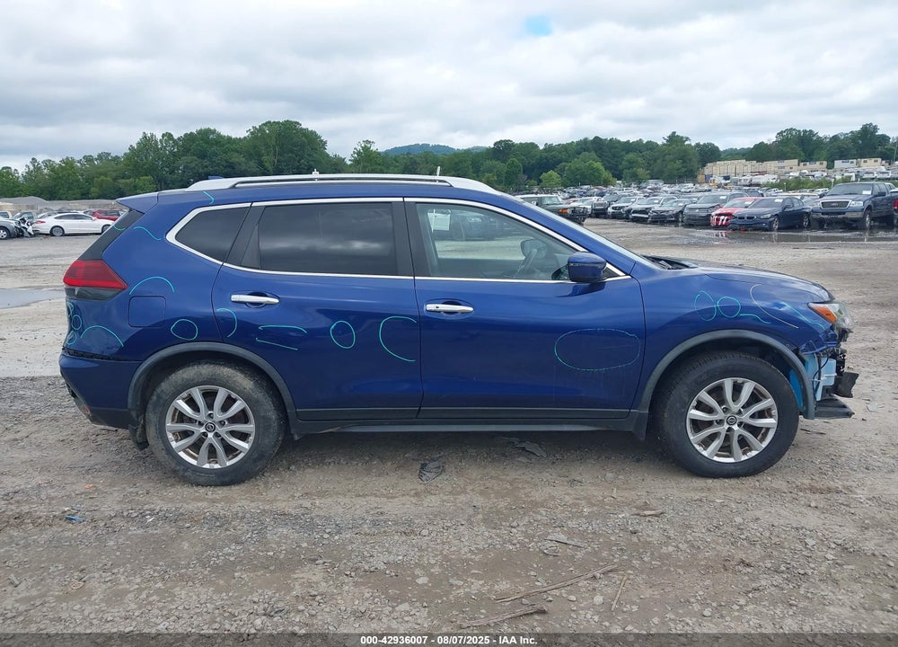 2018 NISSAN ROGUE VIN: JN8AT2MV4JW326500