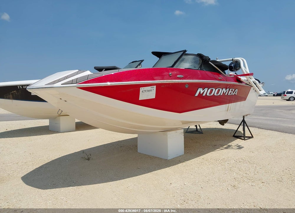 2023 MOOMBA OTHER VIN: ISRMR060I223