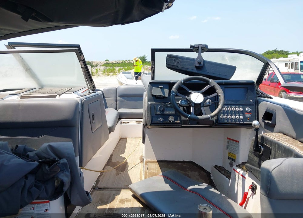 2023 MOOMBA OTHER VIN: ISRMR060I223