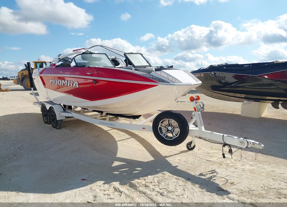 2023 MOOMBA OTHER VIN: ISRMR060I223