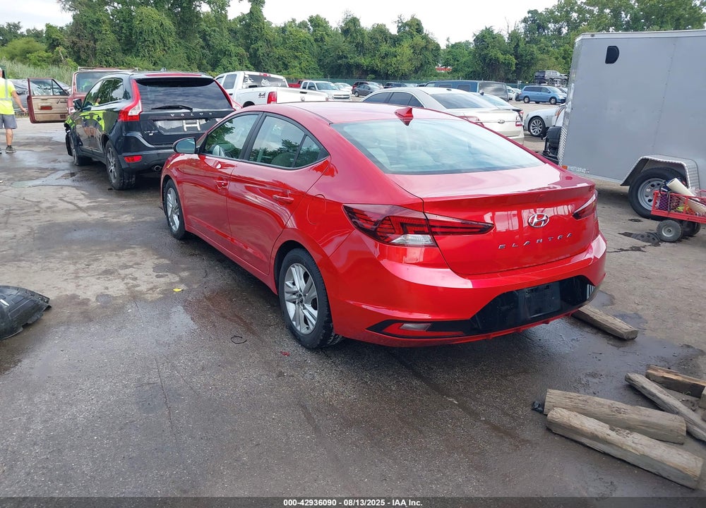 2020 HYUNDAI ELANTRA VIN: 5NPD84LF6LH555382