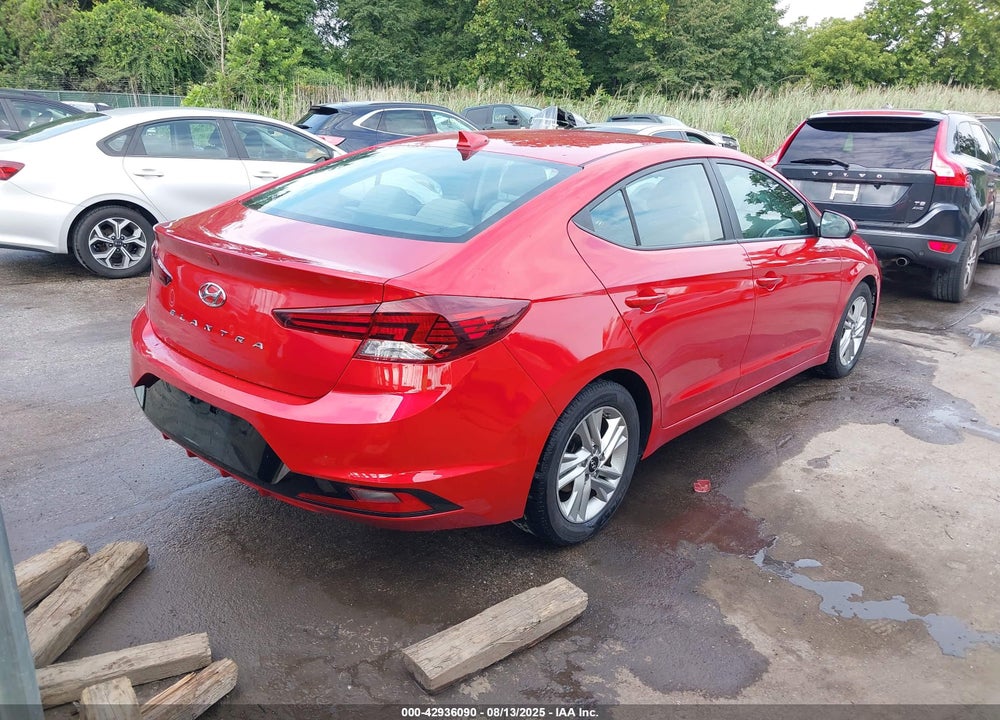 2020 HYUNDAI ELANTRA VIN: 5NPD84LF6LH555382