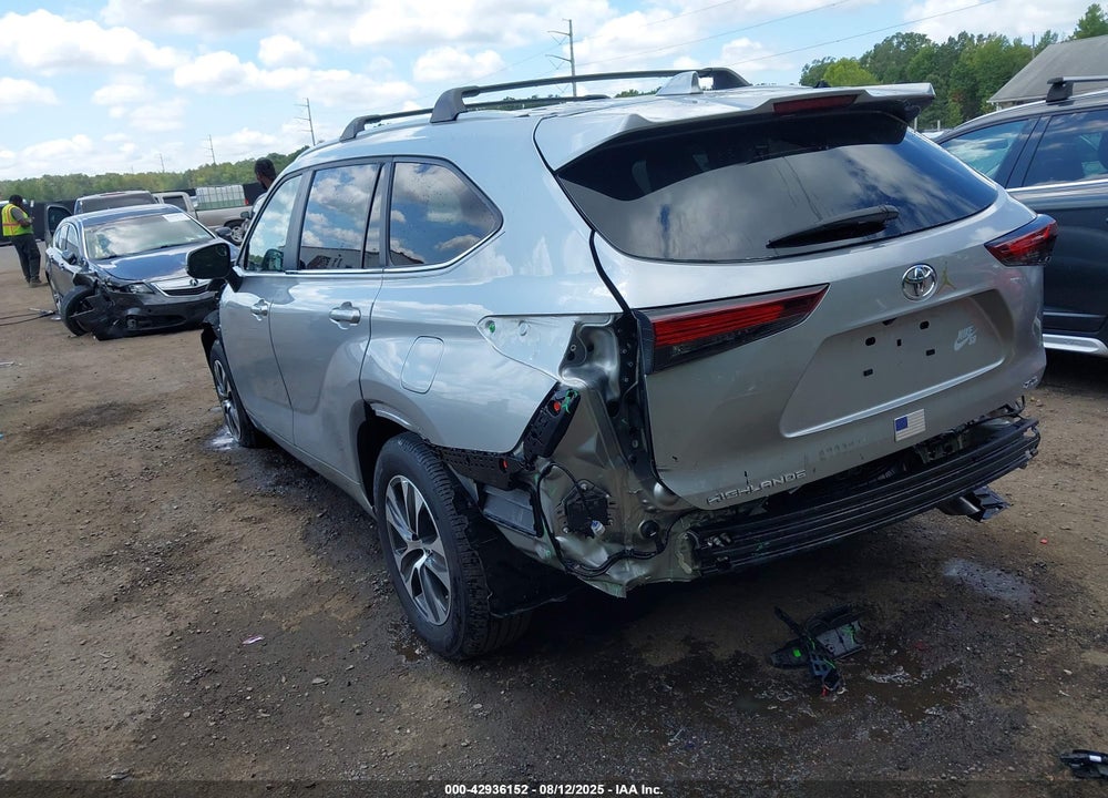 2024 TOYOTA HIGHLANDER VIN: 5TDKDRAH8RS052184