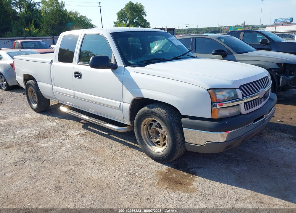 2003 CHEVROLET SILVERADO 1500 LS VIN: 2GCEC19V031137837