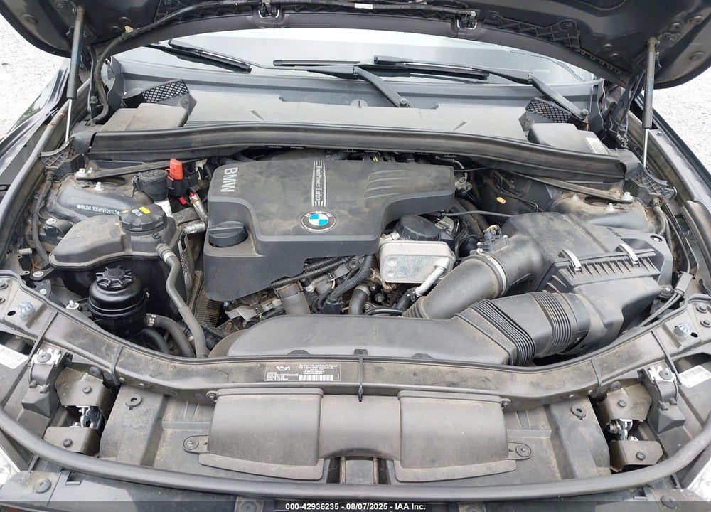 2015 BMW X1 VIN: WBAVL1C54FVY26143