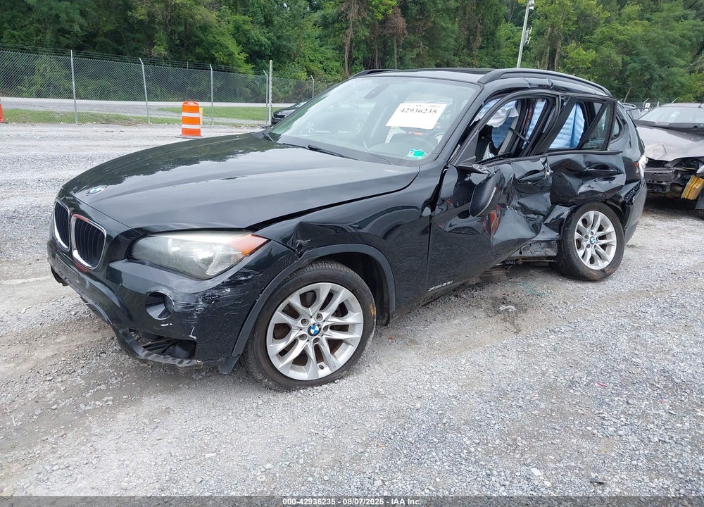 2015 BMW X1 VIN: WBAVL1C54FVY26143