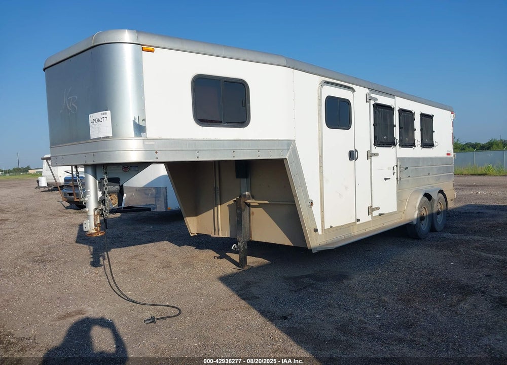 2005 KIEFER BUILT INC --- VIN: 1DVGH18215K049737