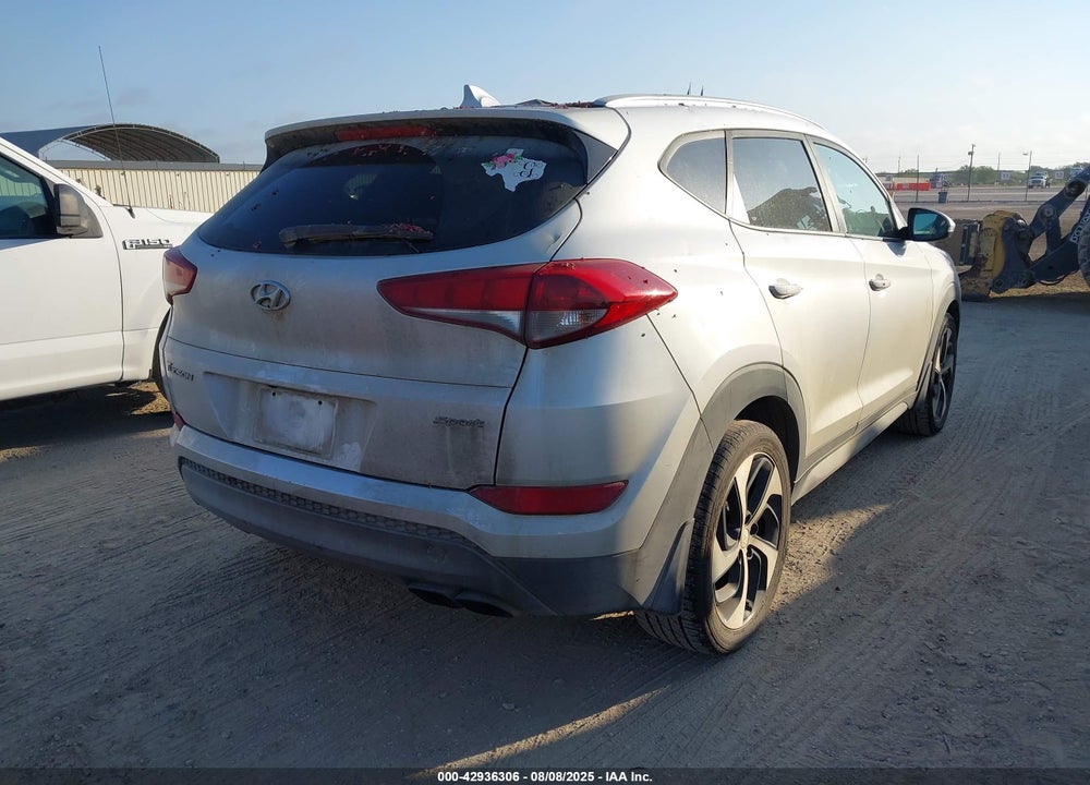 2018 HYUNDAI TUCSON SPORT VIN: KM8J33AL2JU806692