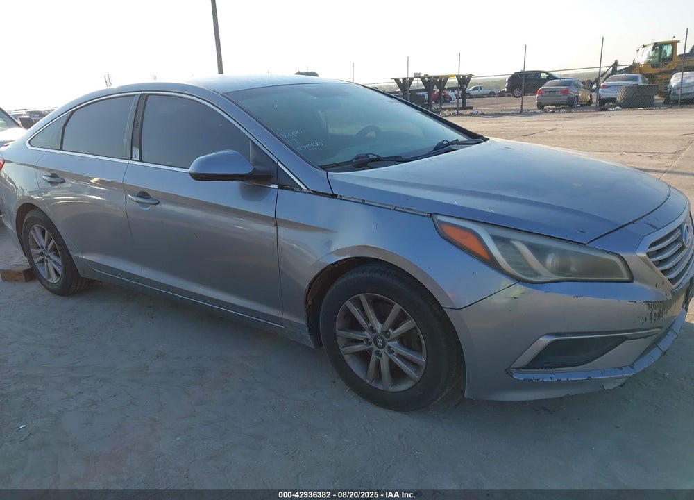 2017 HYUNDAI SONATA VIN: 5NPE24AF8HH579800