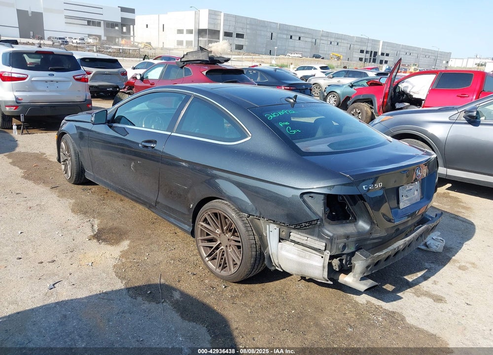 2014 MERCEDES-BENZ C CLASS VIN: WDDGJ4HB2EG204862