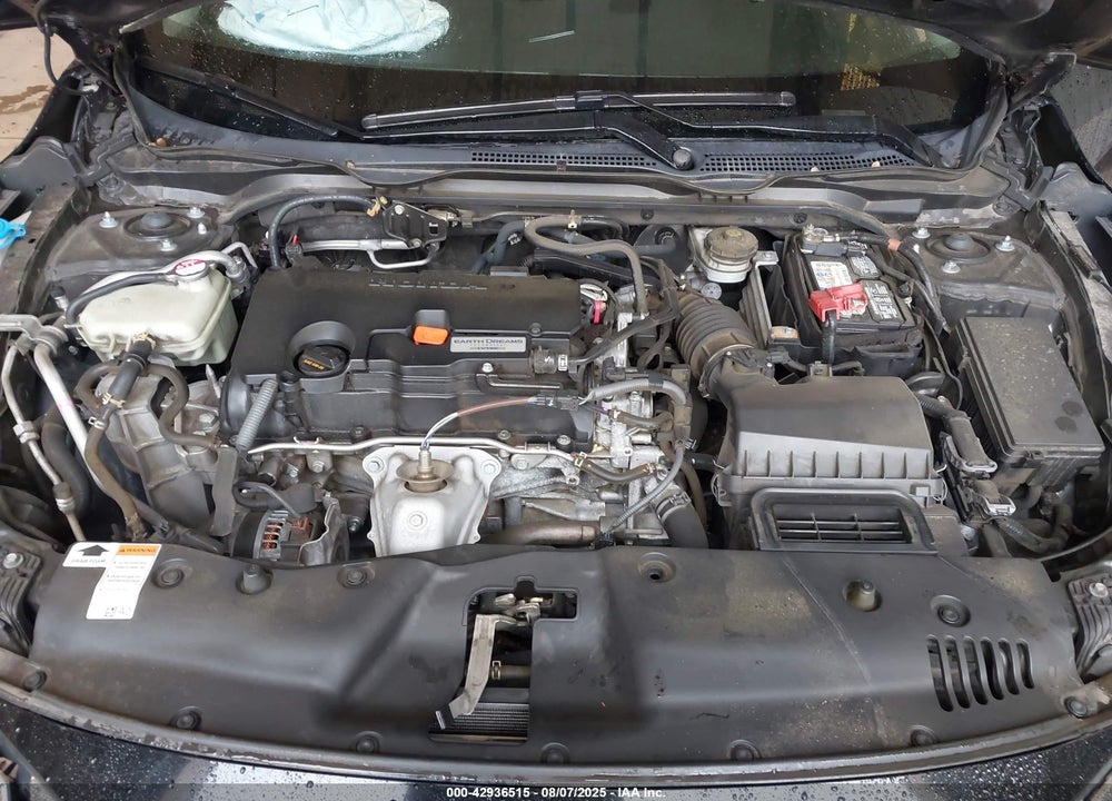 2018 HONDA CIVIC VIN: 2HGFC2F58JH562615