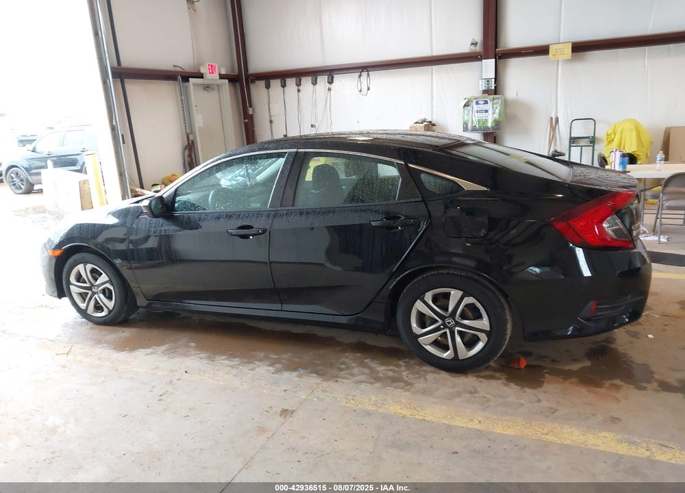 2018 HONDA CIVIC VIN: 2HGFC2F58JH562615
