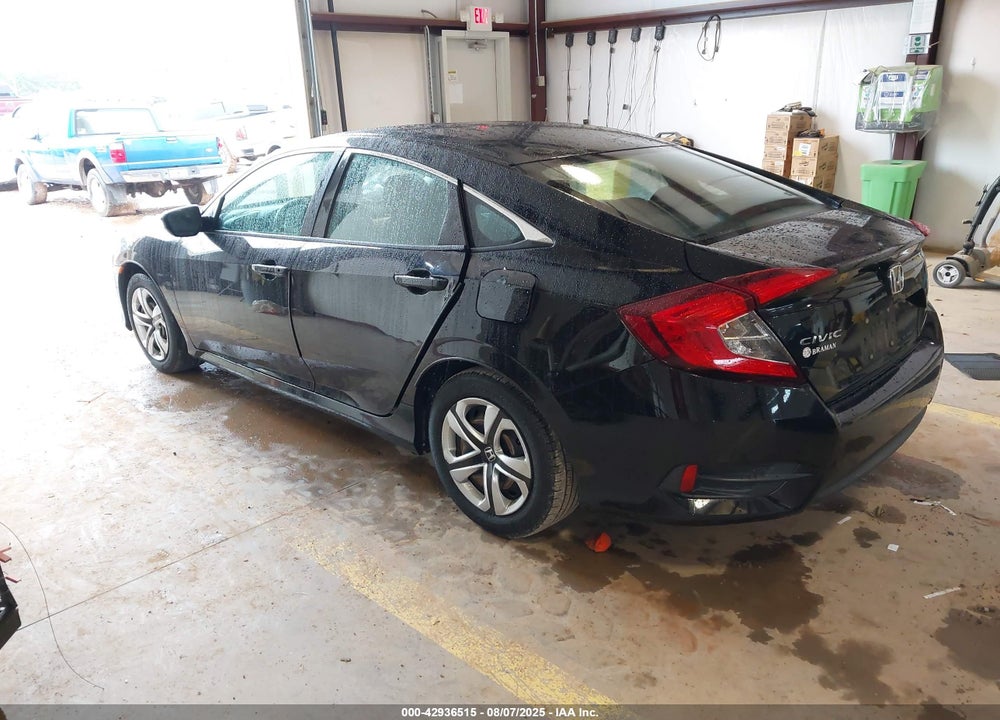 2018 HONDA CIVIC VIN: 2HGFC2F58JH562615