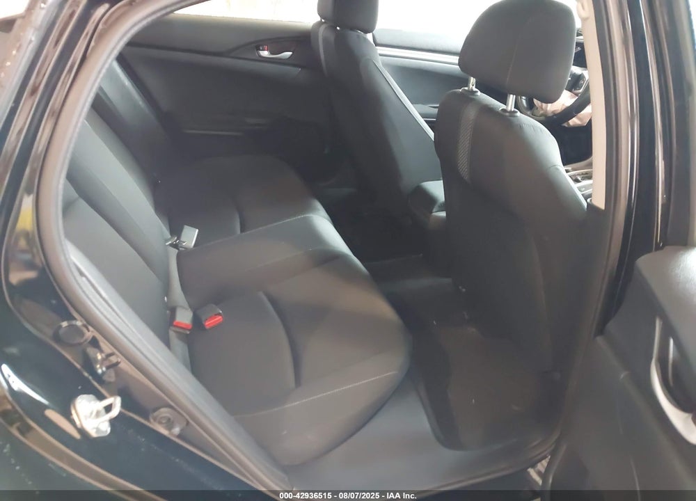 2018 HONDA CIVIC VIN: 2HGFC2F58JH562615