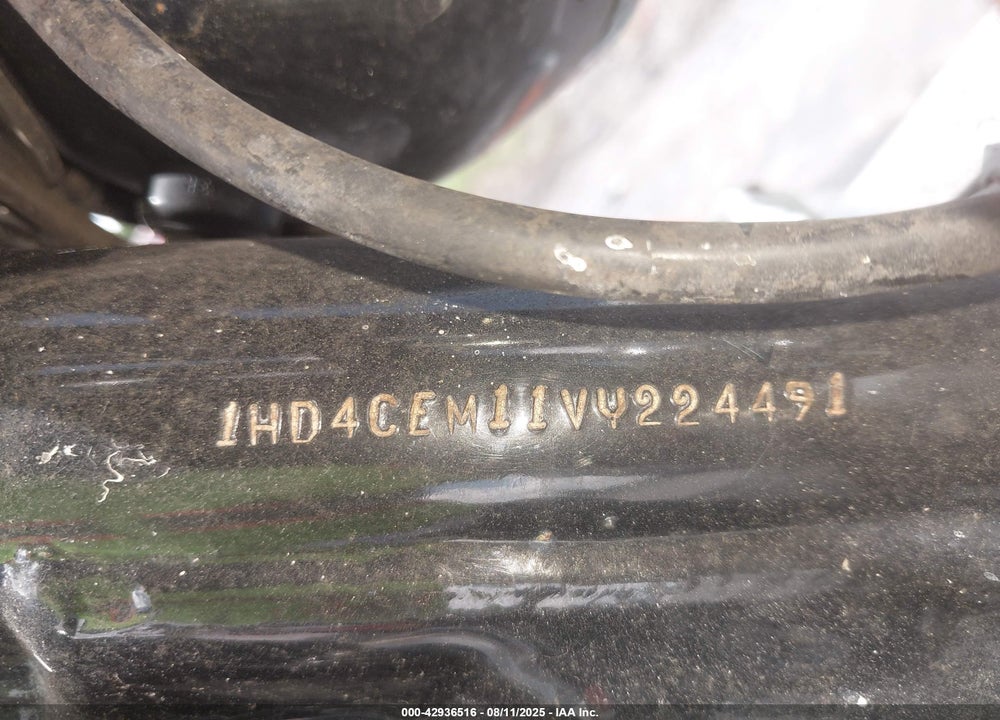 1997 HARLEY-DAVIDSON XL883 HUGGER VIN: 1HD4CEM11VY224491