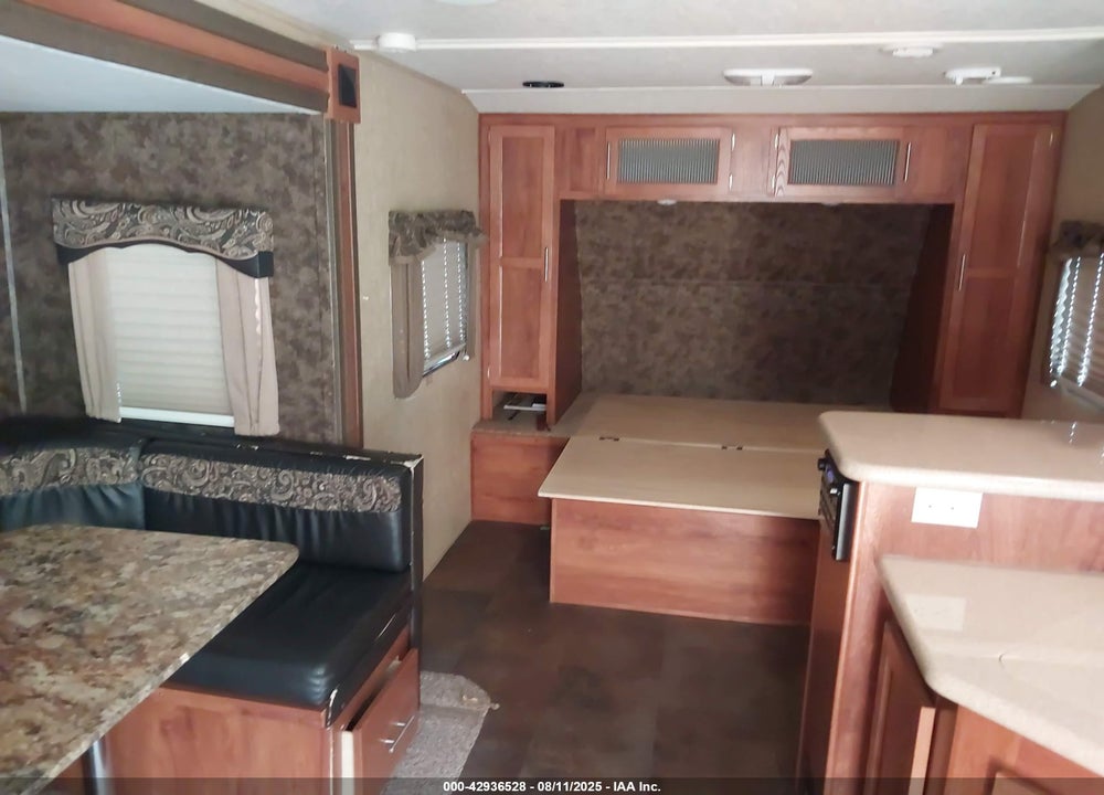 2014 OTHER OTHER VIN: 1SE200M27EN000732