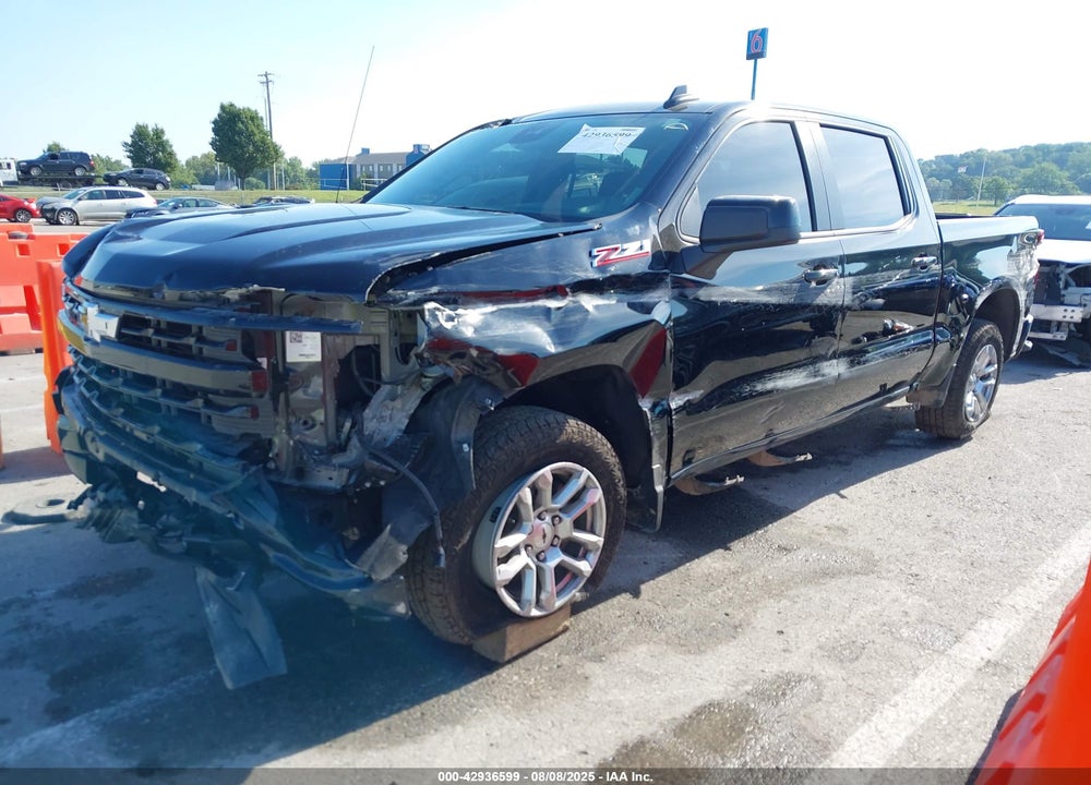 2024 CHEVROLET SILVERADO 1500 VIN: 2GCUDEED8R1135730