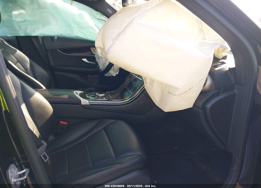 2019 MERCEDES-BENZ GLC 300 VIN: WDC0G4JB8KV169329